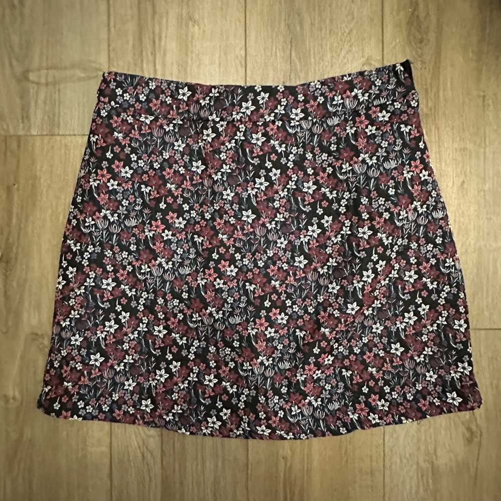 Women’s Floral Skirt L